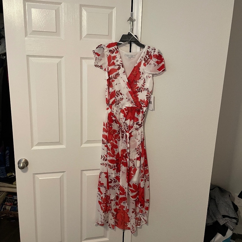 NWT Julia Jordan Flowy Dress Size 4